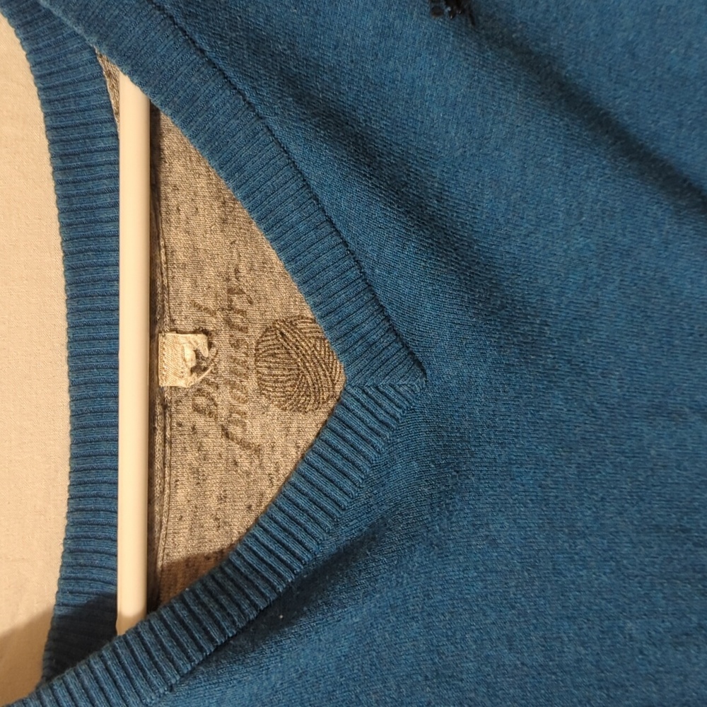 Men's Size XL Diesel V-Neck Sweater - Picture 2 of 5